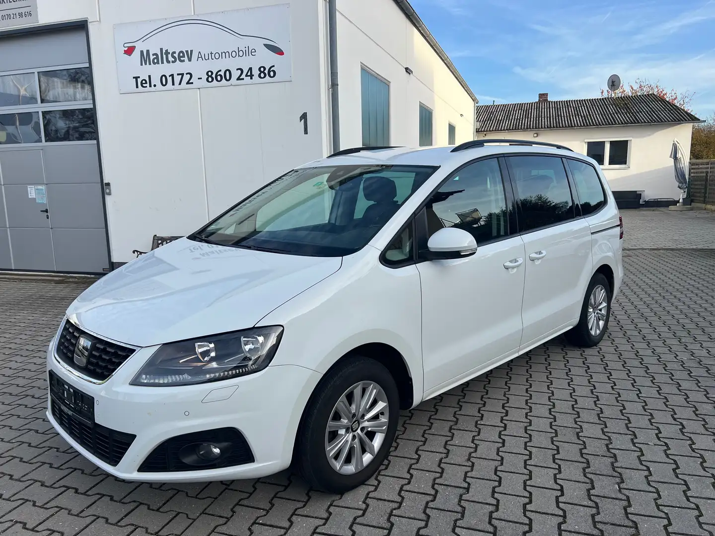 SEAT Alhambra Style 2,0 TDI Navi AHK SHZ 1-Hand Weiß - 1