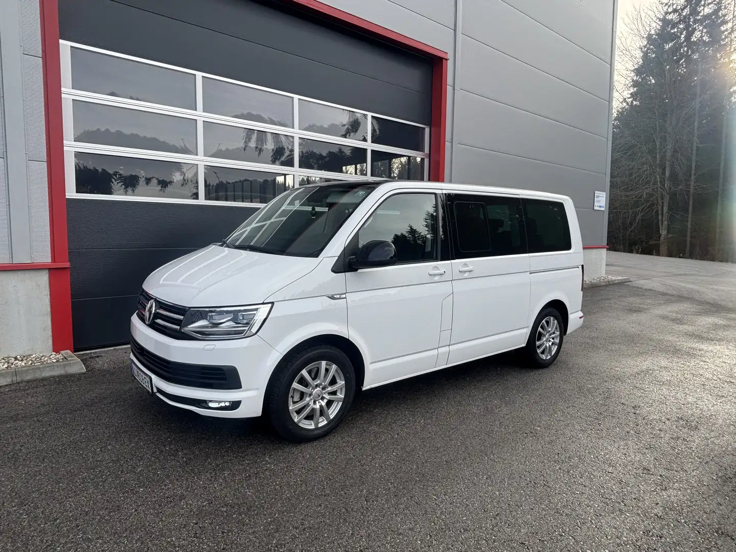 Volkswagen T6 Multivan Edition 2,0 TDI 4Motion - 1