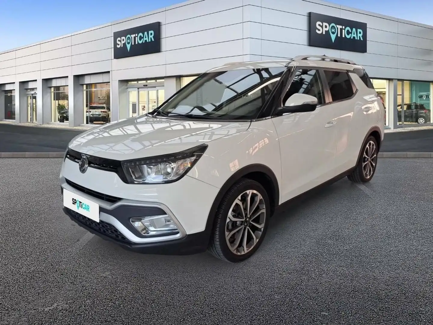 SsangYong XLV G16 Line Blanco - 1