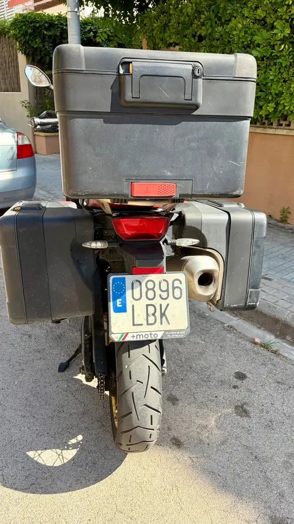 BMW F 850 GS Muy equipada. 3 Packs. 3 Maletas. - 2