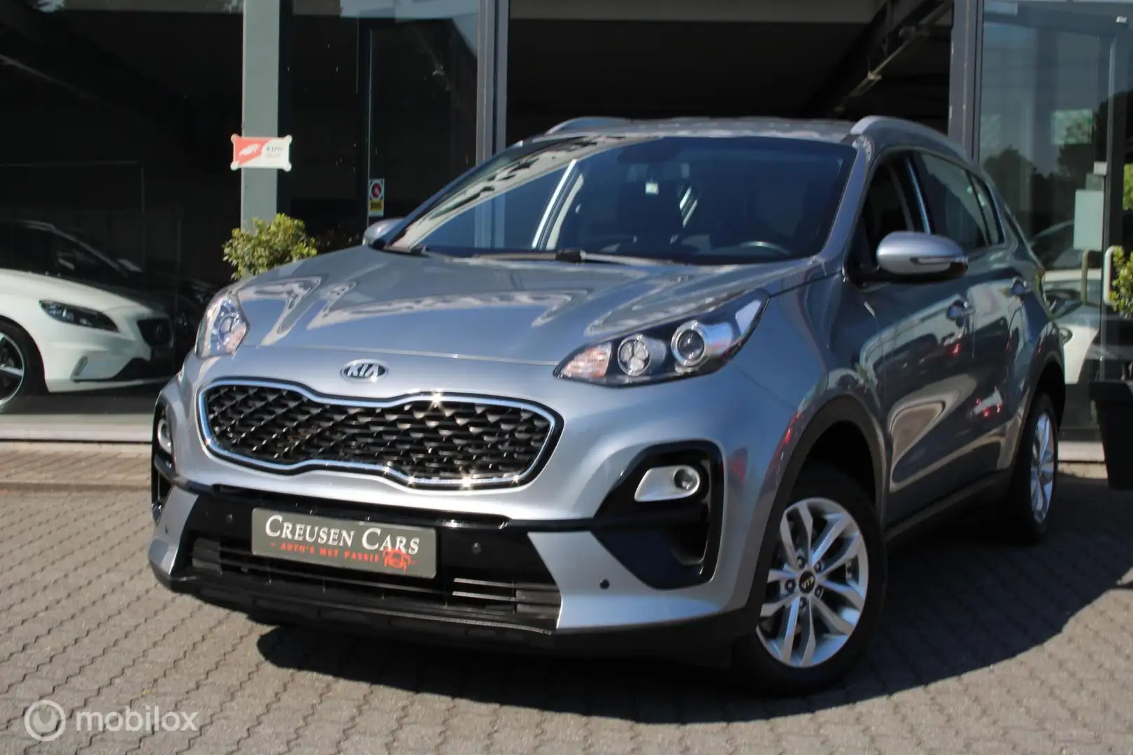 Kia Sportage 1.6 GDI ComfortLine Gris - 2