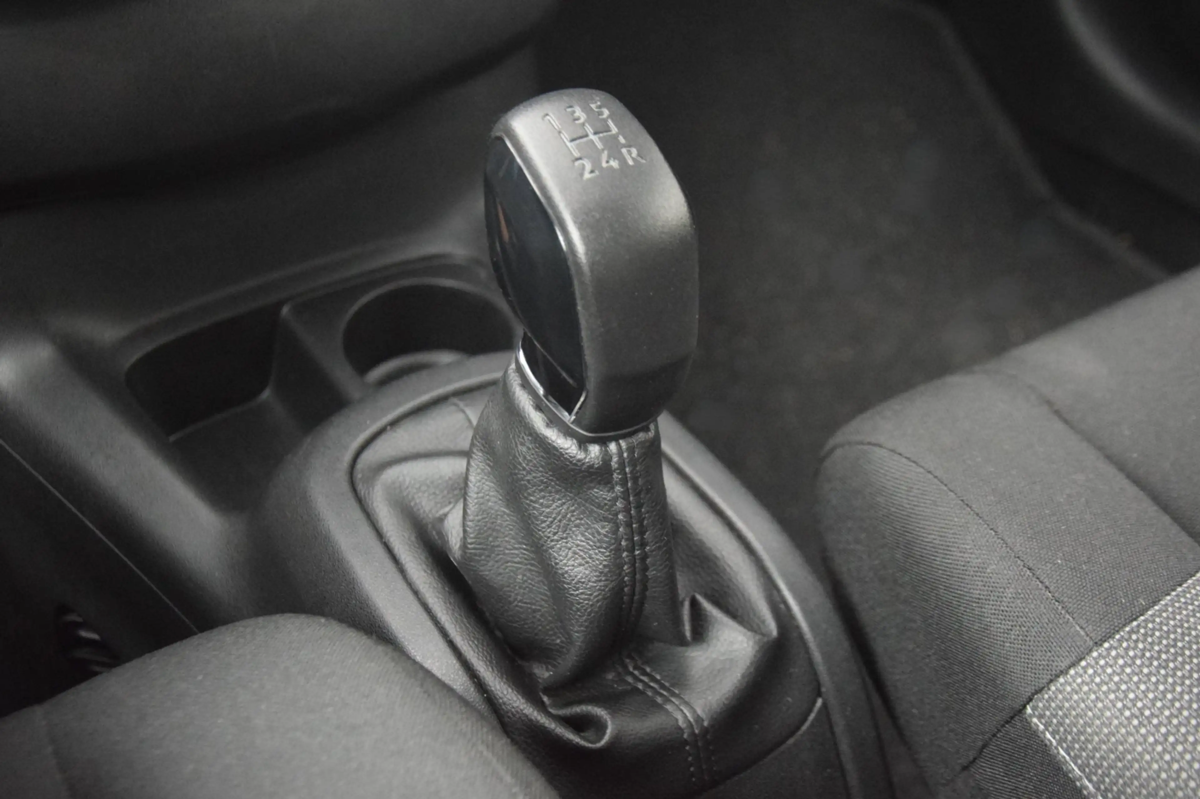 Citroen C4 Cactus 1.2 PureTech Shine DB RIEM RECENT VERNIEUWD! — photo 18