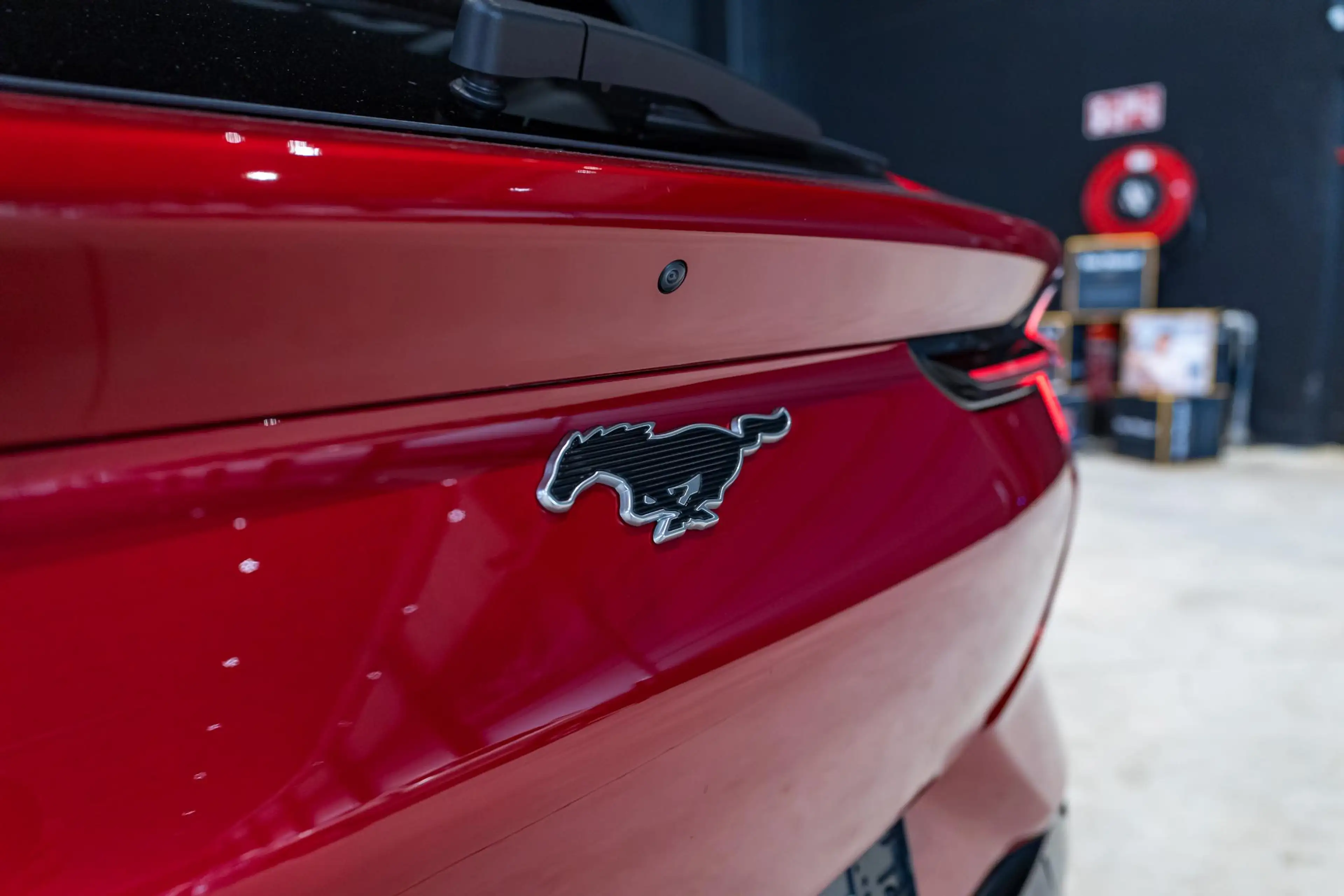 Ford Mustang Mach-E 76kWh 198kW Standard Range AWD SOH 95% — photo 9