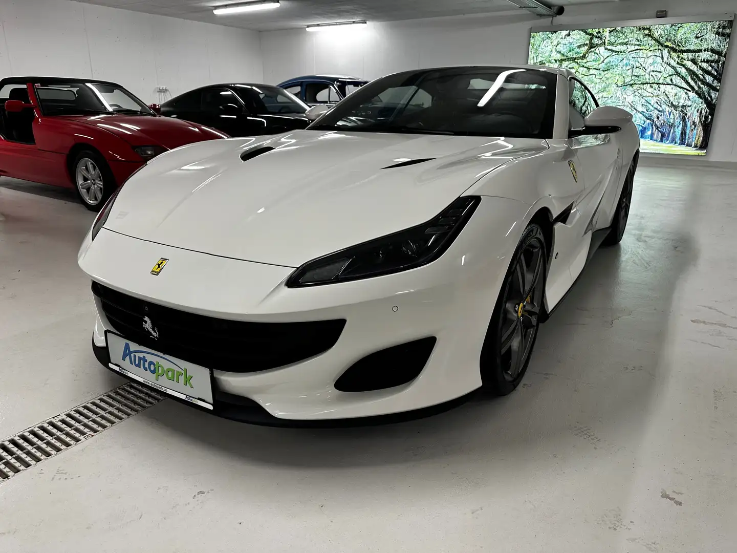 Ferrari Portofino F 164 BC Weiß - 1