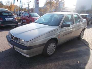 1.6 16V Klima ->Youngtimer mit Historie