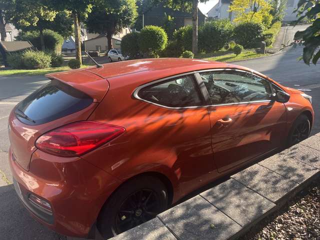 Kia Ceed / cee'd 1.4 CVVT Attract