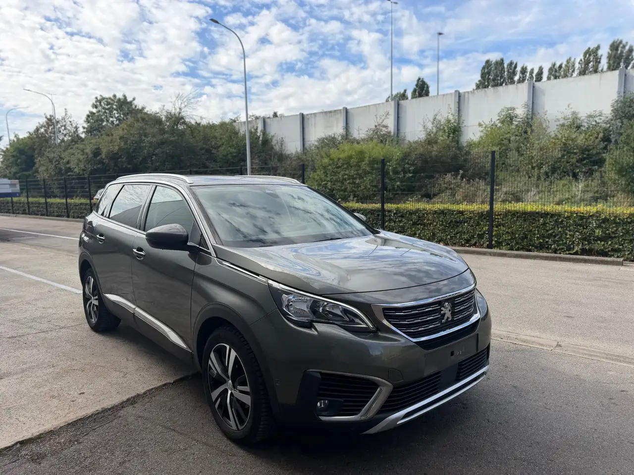 Peugeot 5008