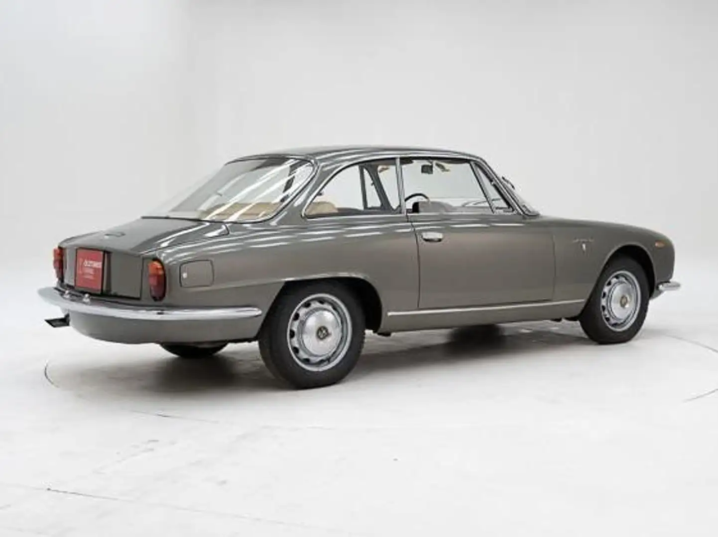 Alfa Romeo 2000 Sprint '61 CH6543 Gris - 2