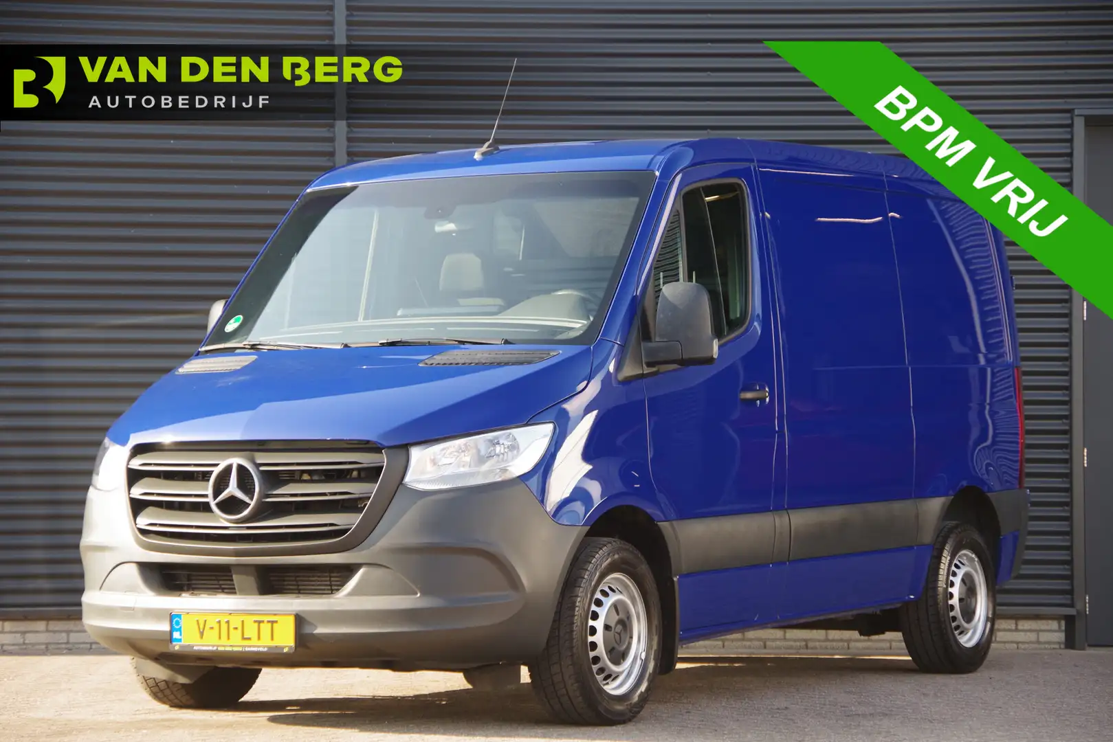 Mercedes-Benz Sprinter 211 2.2 CDI L1H1 AUT. MBUX, CAMERA, STANDKACHEL, C Blauw - 1