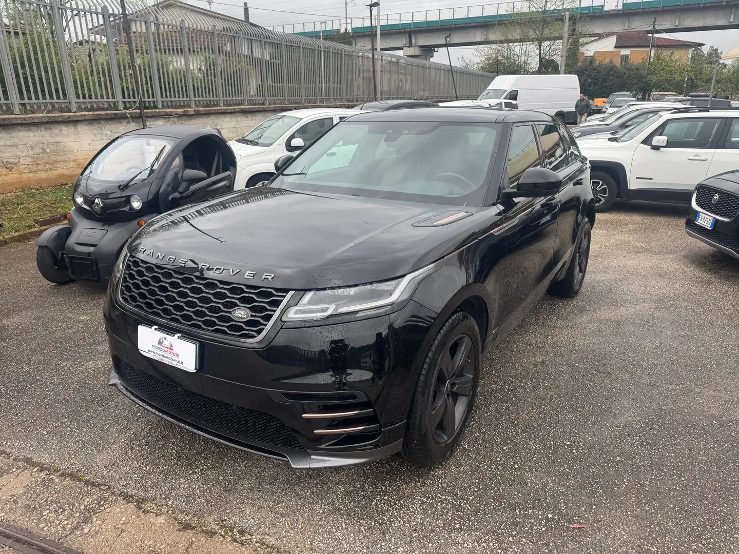 Land Rover Range Rover Velar Range Rover Velar 2.0d i4 R-Dynamic S 240cv  my19 Noir - 1