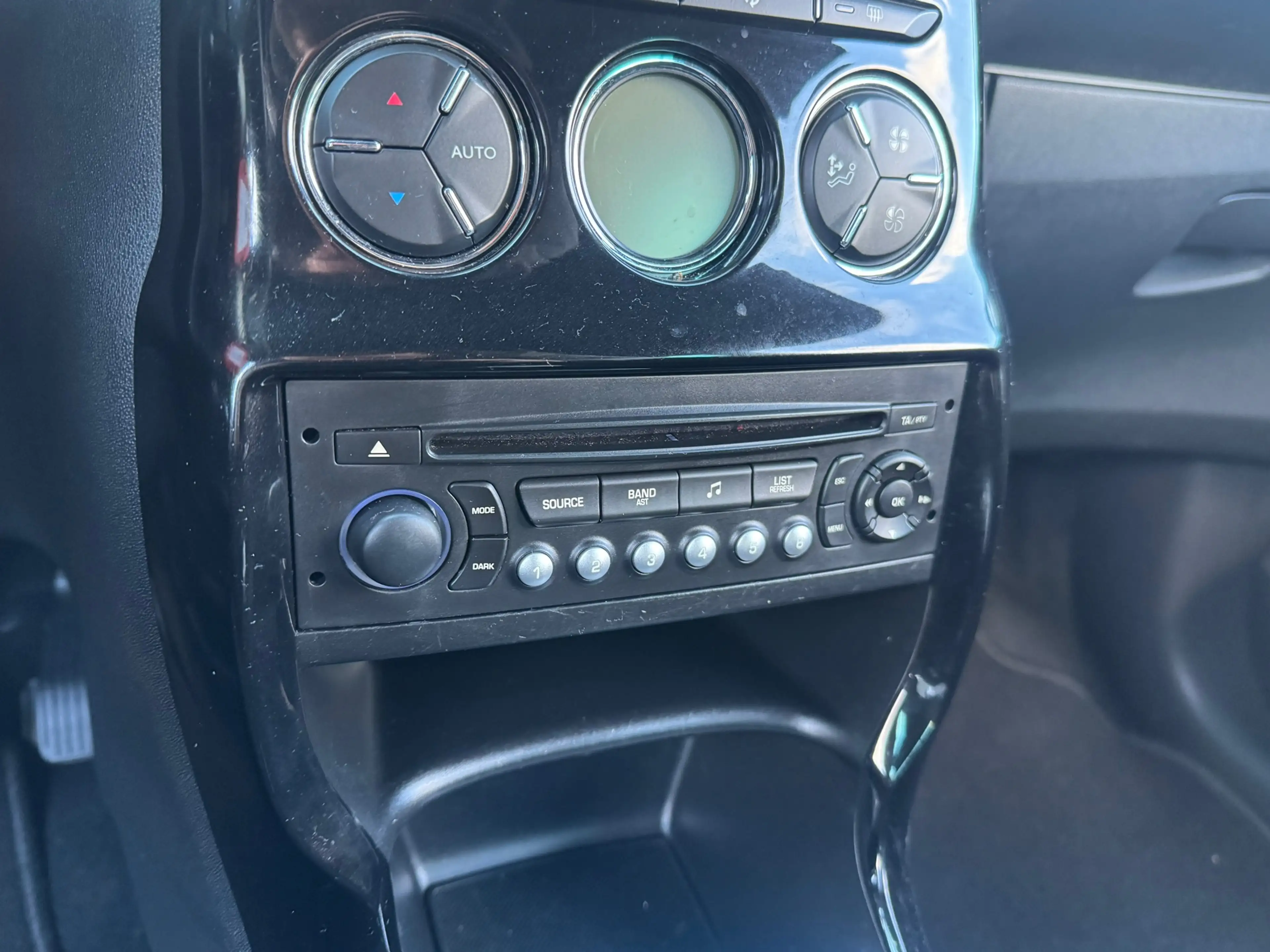 Citroen DS3 1.6 So Chic CRUISE CLIMAT PDC NW APK — photo 13