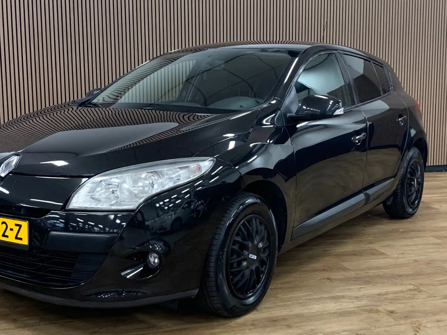 Renault Megane 1.6 Authentique|Airco| Noir - 2