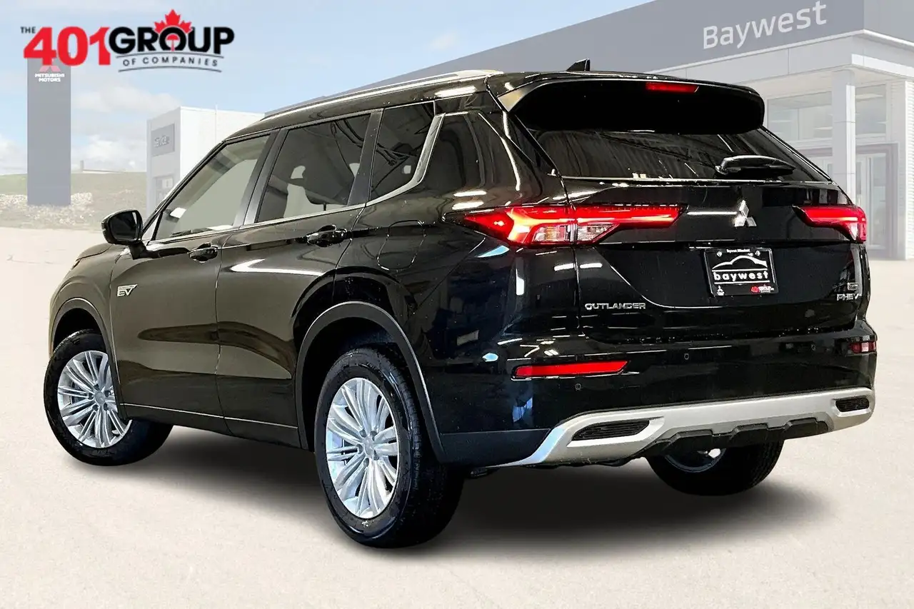 Mitsubishi Outlander photo Mitsubishi Outlander