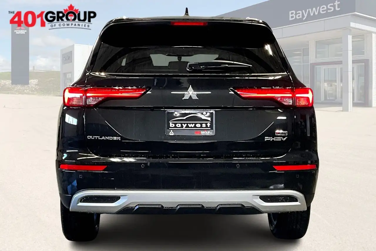 Mitsubishi Outlander photo Mitsubishi Outlander