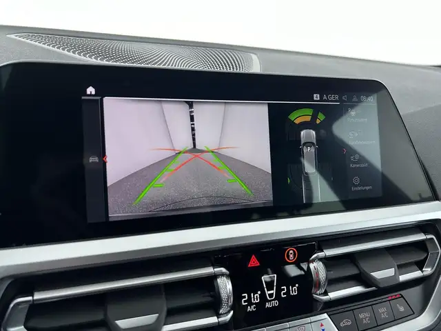 BMW 3 Series view 12
