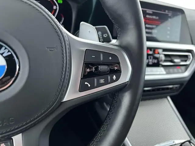 BMW 3 Series view 18
