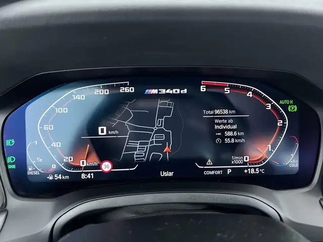 BMW 3 Series view 11