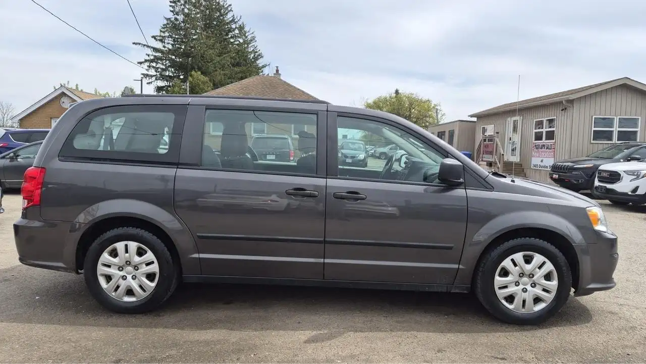 Dodge Grand Caravan снимка Dodge Grand Caravan