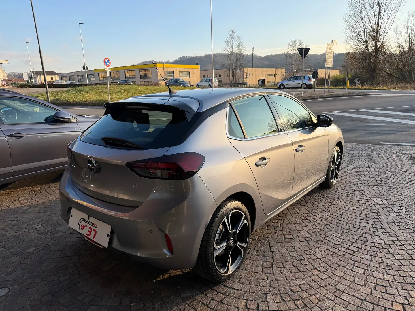 Opel Corsa Corsa VI 2020 1.2 GS Line 102cv Gris - 2