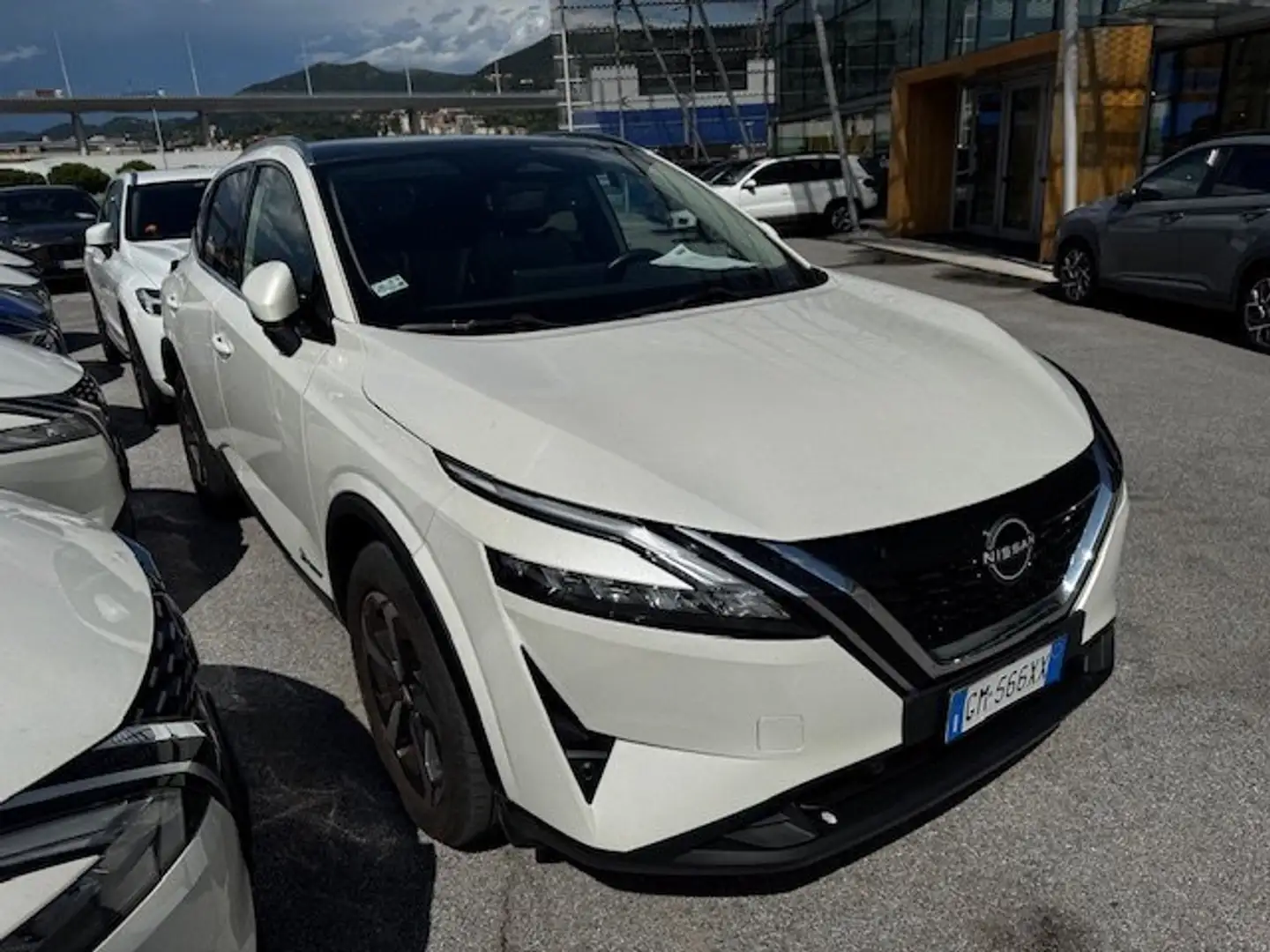 Nissan Qashqai 1.5 E-Power N-Connecta 2WD Bianco - 1
