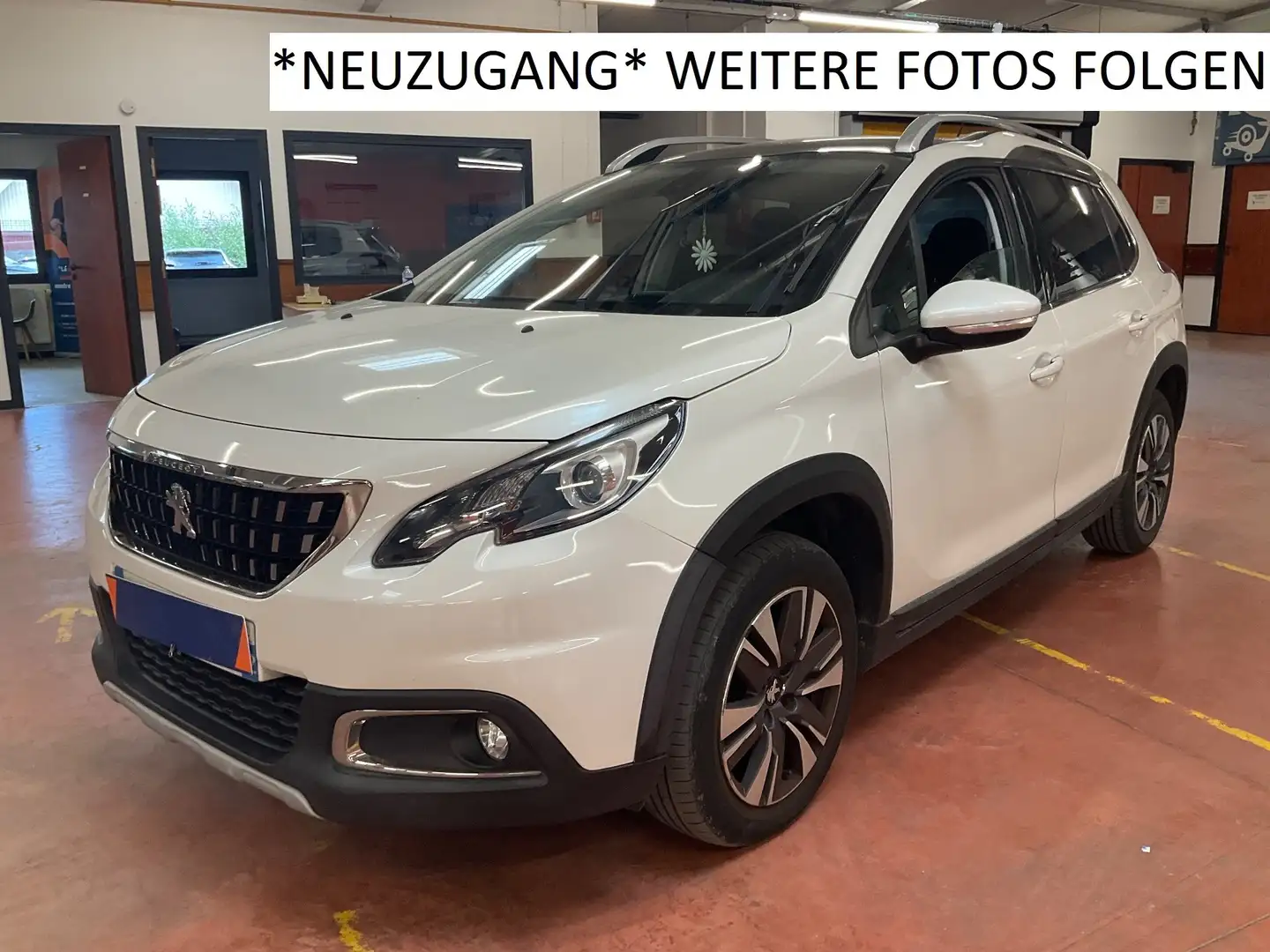 Peugeot 2008 PureTech 110 NAVI PDC LEDER CARPLAY BT PANORAMA Blanc - 1