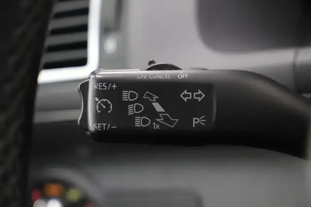 Volkswagen Touran view 24