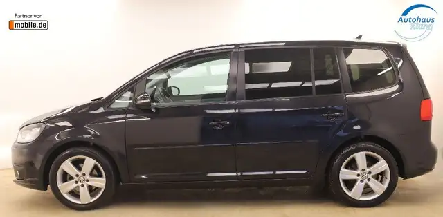 Volkswagen Touran view 4