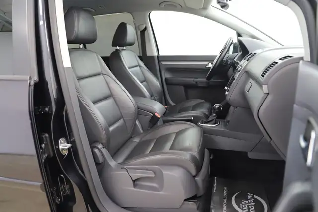 Volkswagen Touran view 10