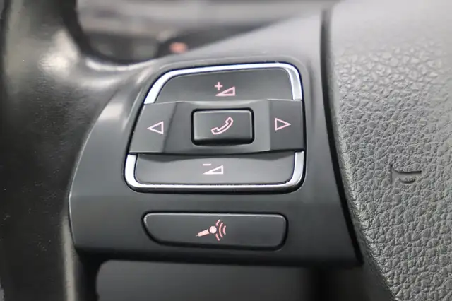 Volkswagen Touran view 26