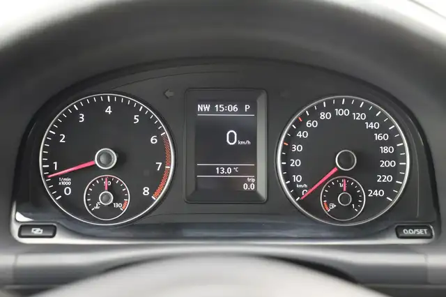 Volkswagen Touran view 22