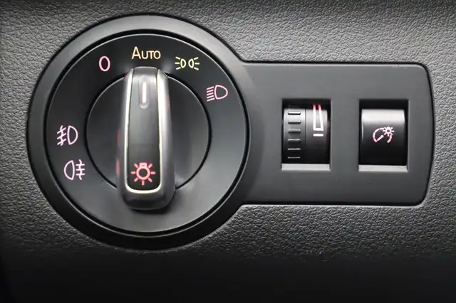 Volkswagen Touran view 23