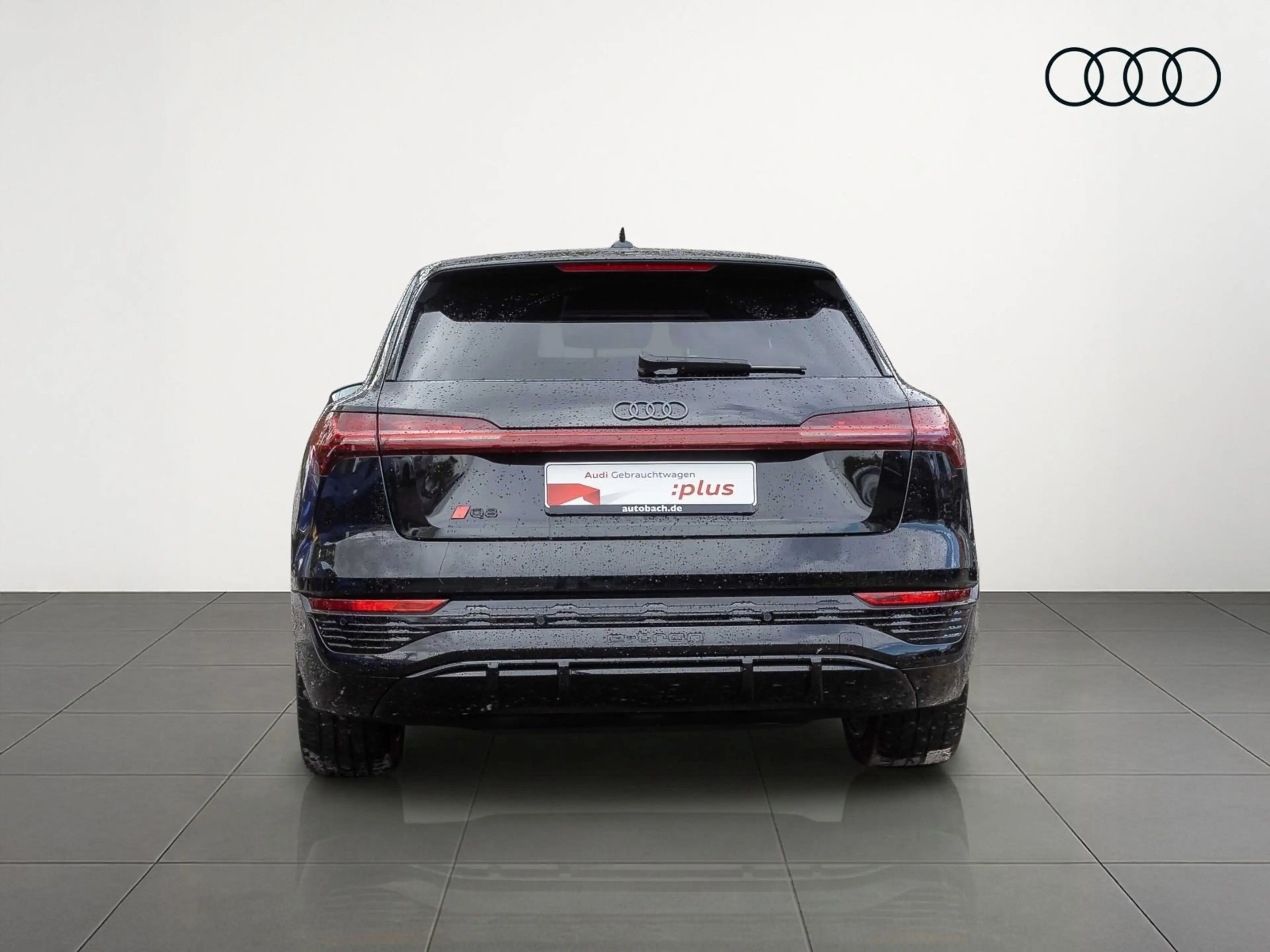 Audi Q8 e-tron S line 50 Navi LED Luftfederung Standk — photo 7