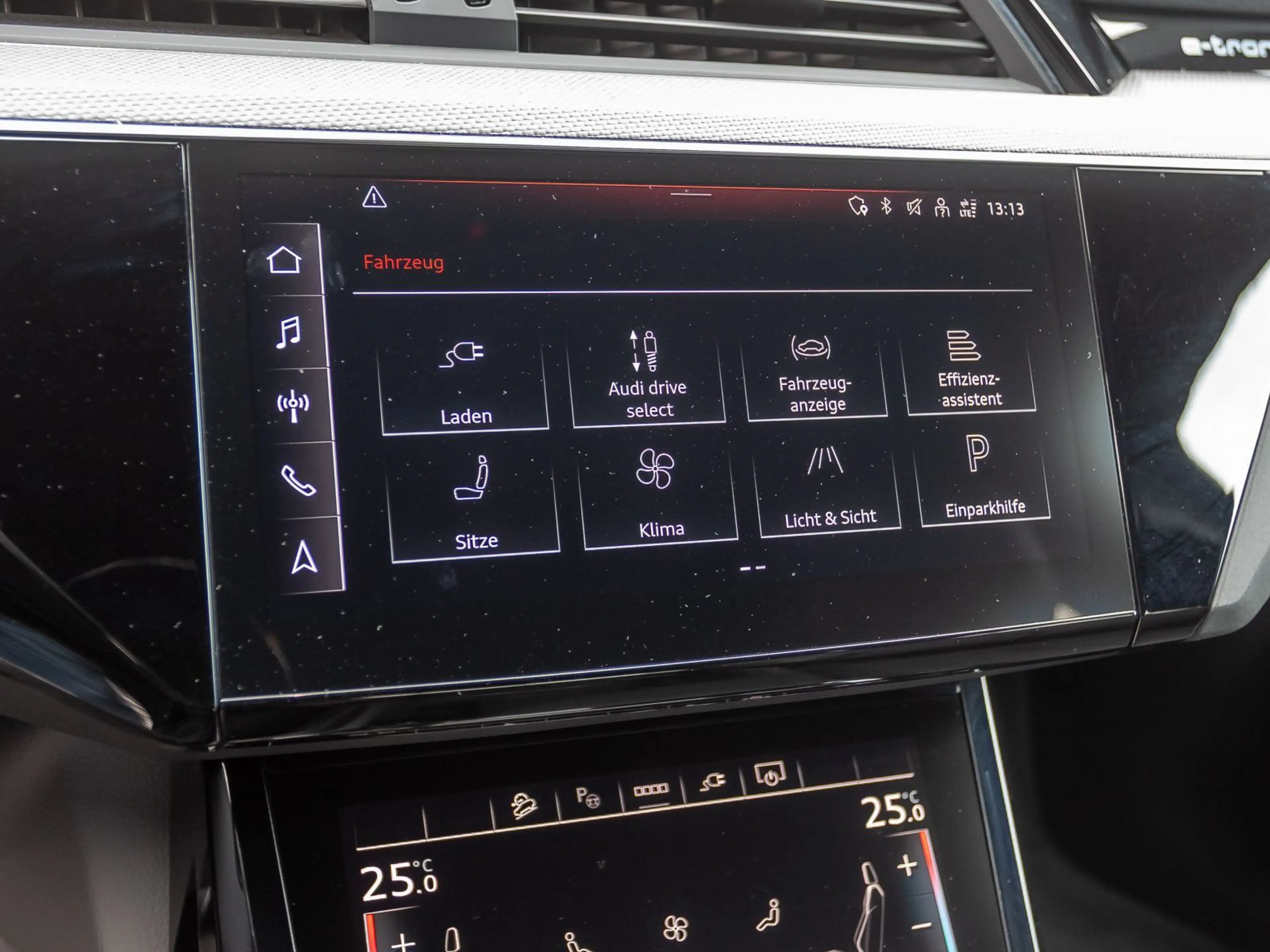 Audi Q8 e-tron S line 50 Navi LED Luftfederung Standk — photo 20