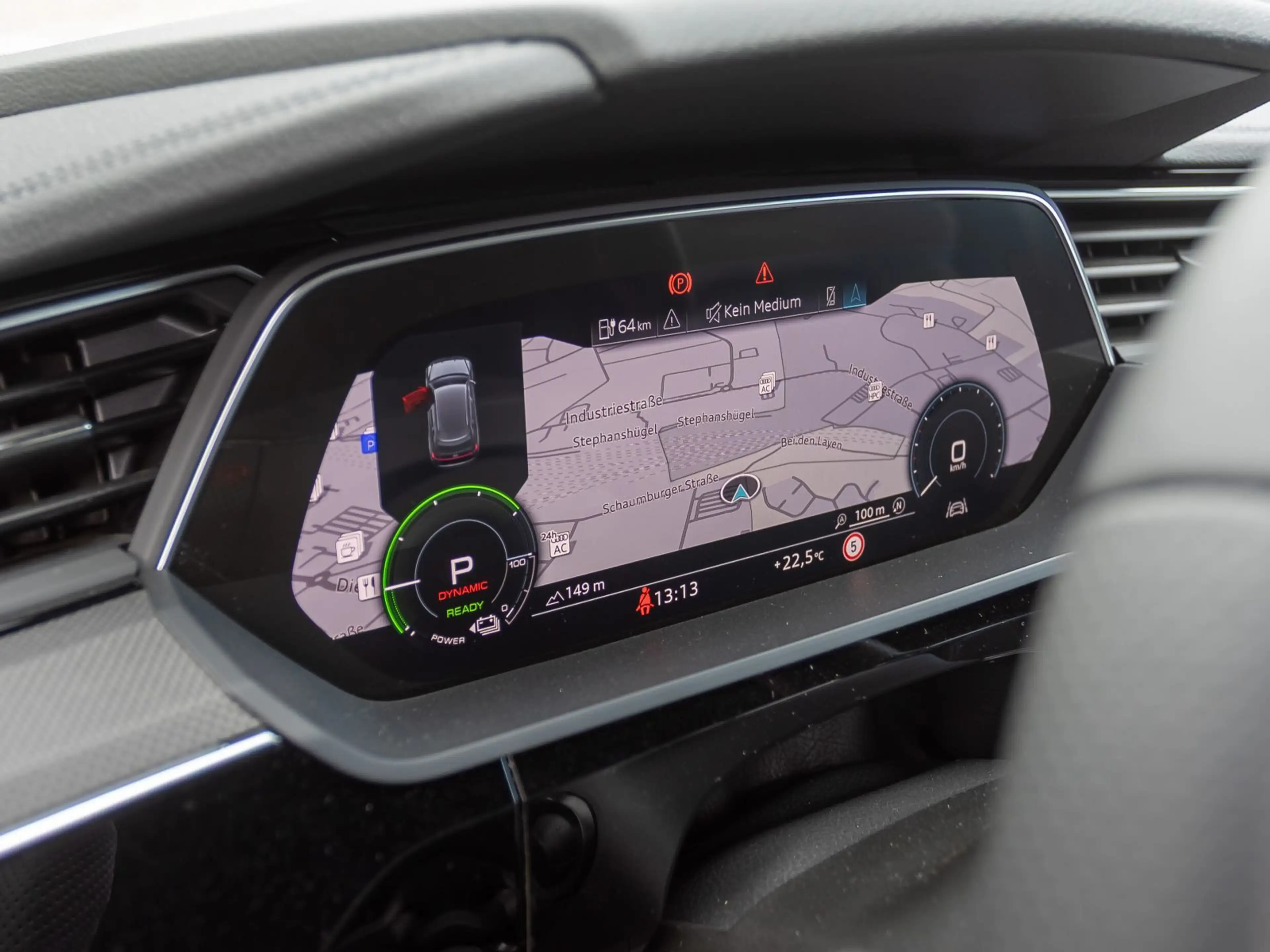 Audi Q8 e-tron S line 50 Navi LED Luftfederung Standk — photo 17