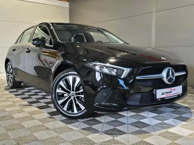 Mercedes-Benz A 250 e°CarPlay°DAB°LED°PDC°Spur°Shzg°Navi°Tempom