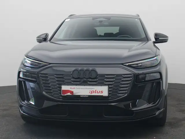 Audi Q6 E-Tron view 3