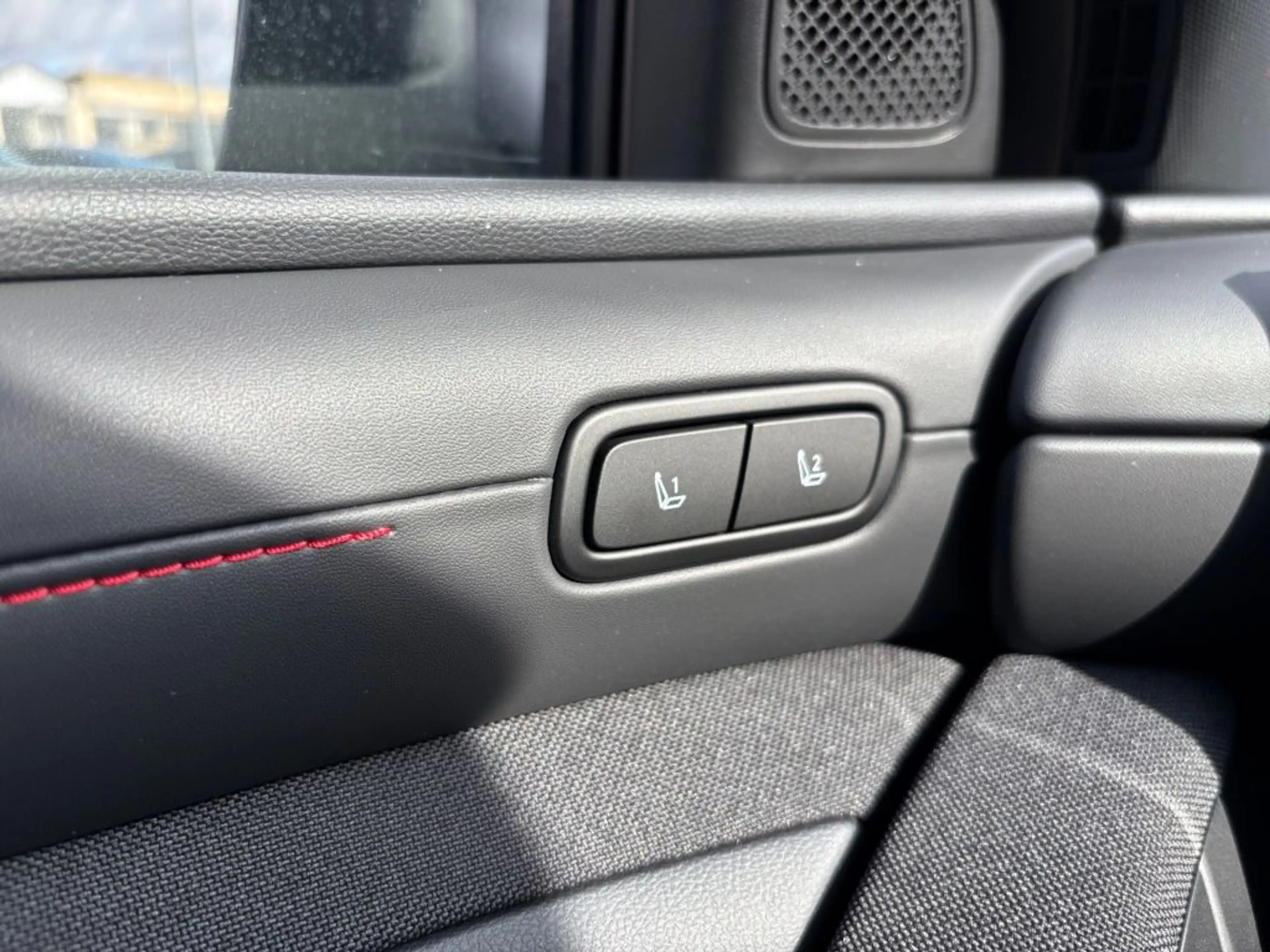 Hyundai TUCSON 1.6 T-GDi HEV 2WD N Line X (NX4e) — photo 25