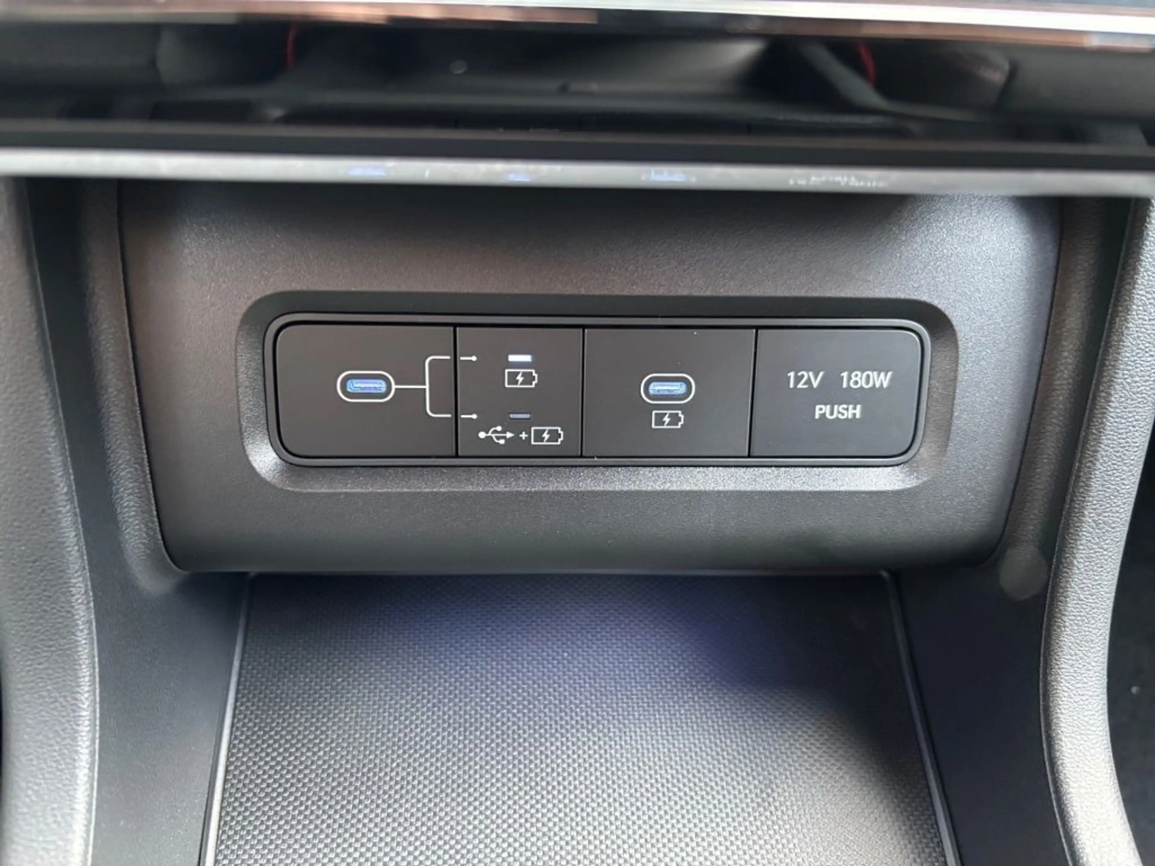 Hyundai TUCSON 1.6 T-GDi HEV 2WD N Line X (NX4e) — photo 18