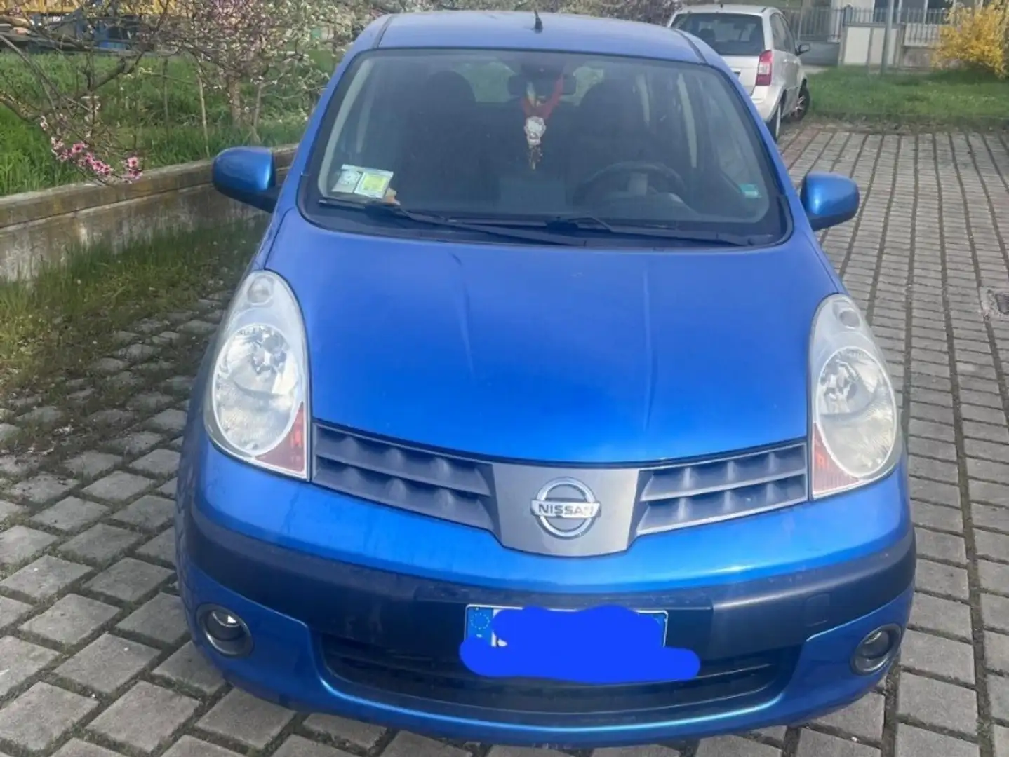 Nissan Note 1.5 dci Tekna 86cv plava - 2