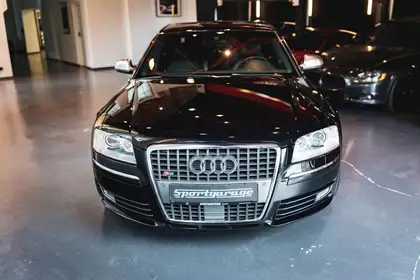 Annonce voiture d'occasion Audi S8 - CARADIZE