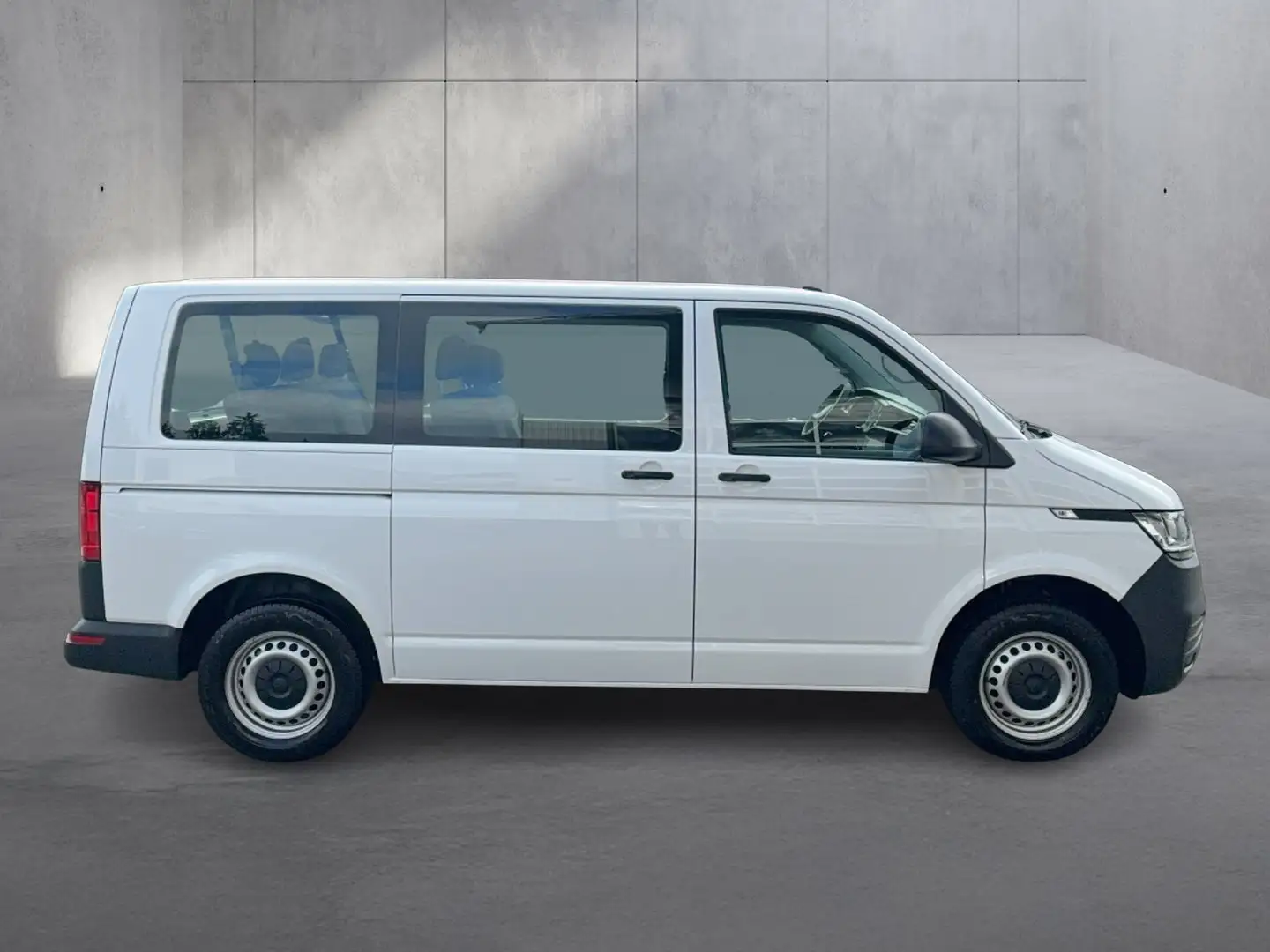 Volkswagen T6.1 Transporter Kombi TDI Weiß - 2