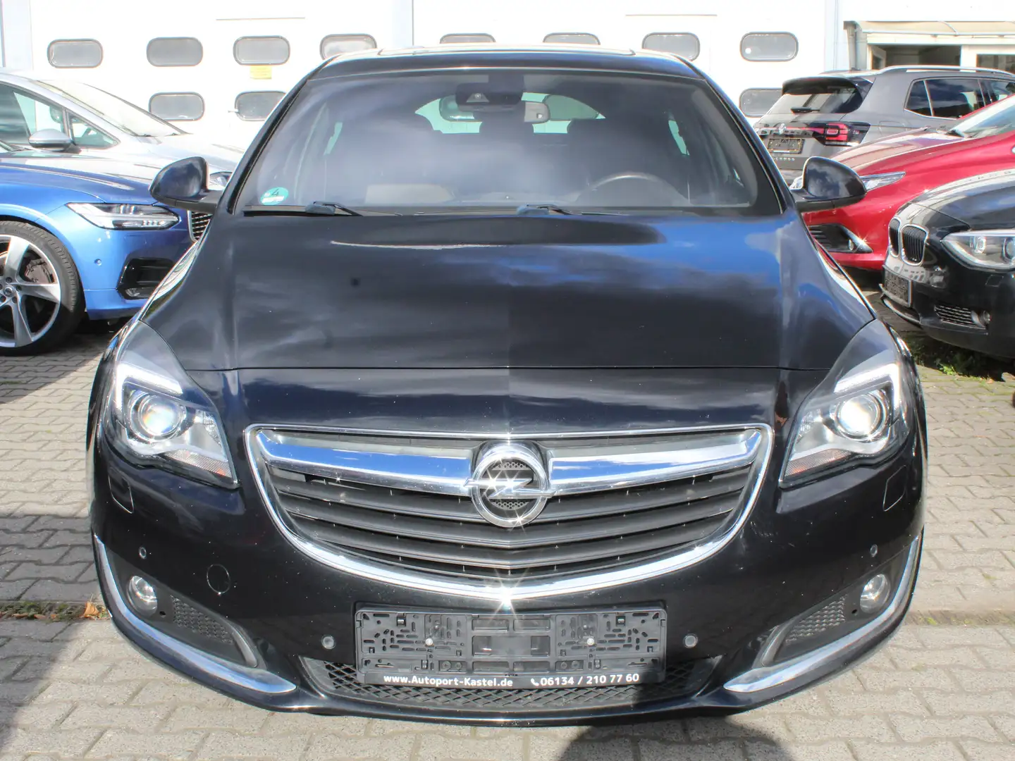 Opel Insignia Innovation Schwarz - 2