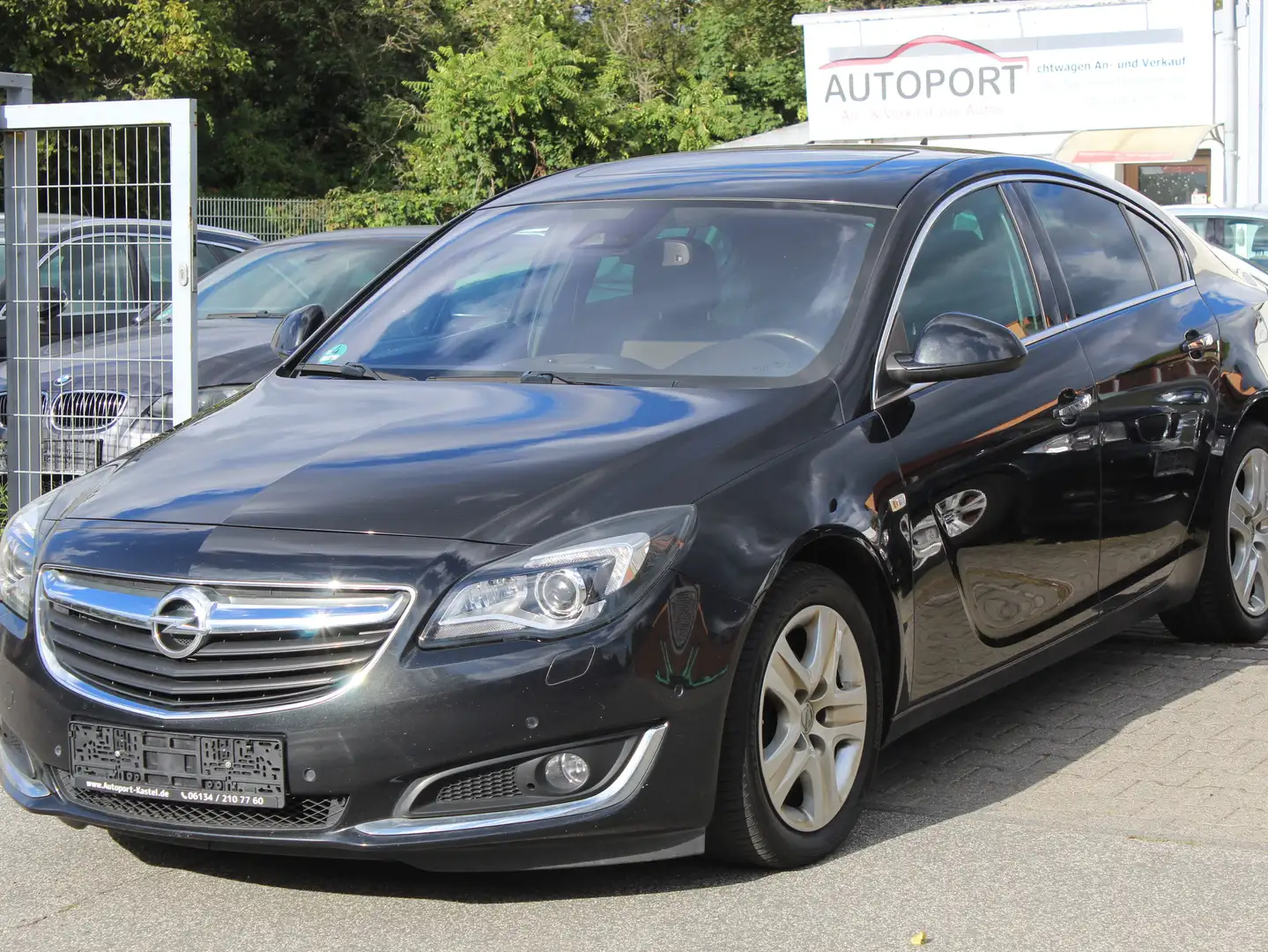 Opel Insignia Innovation Schwarz - 1