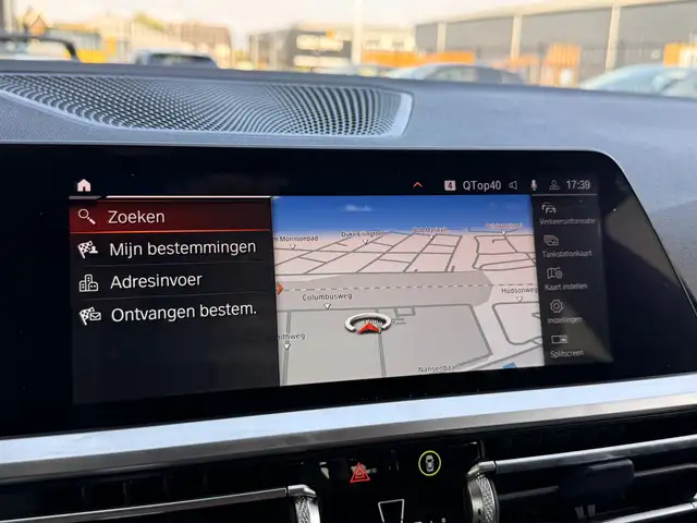 BMW 3 Series view 27