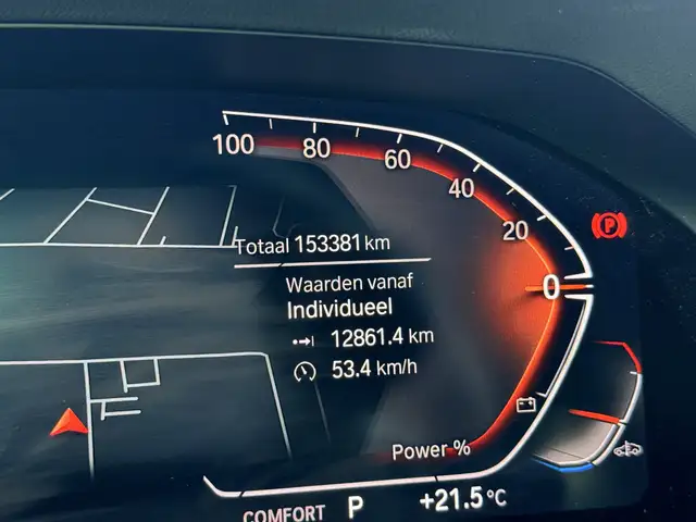 BMW 3 Series view 24