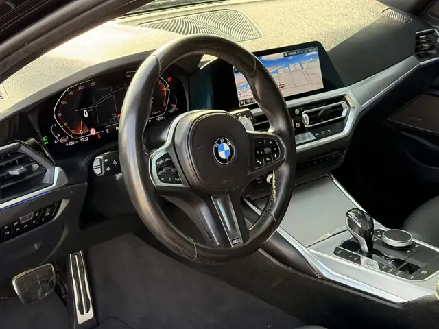 BMW 3 Series view 2