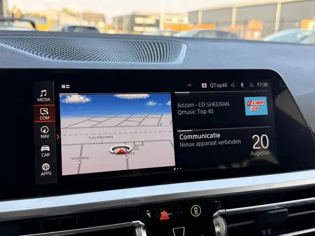 BMW 3 Series view 25