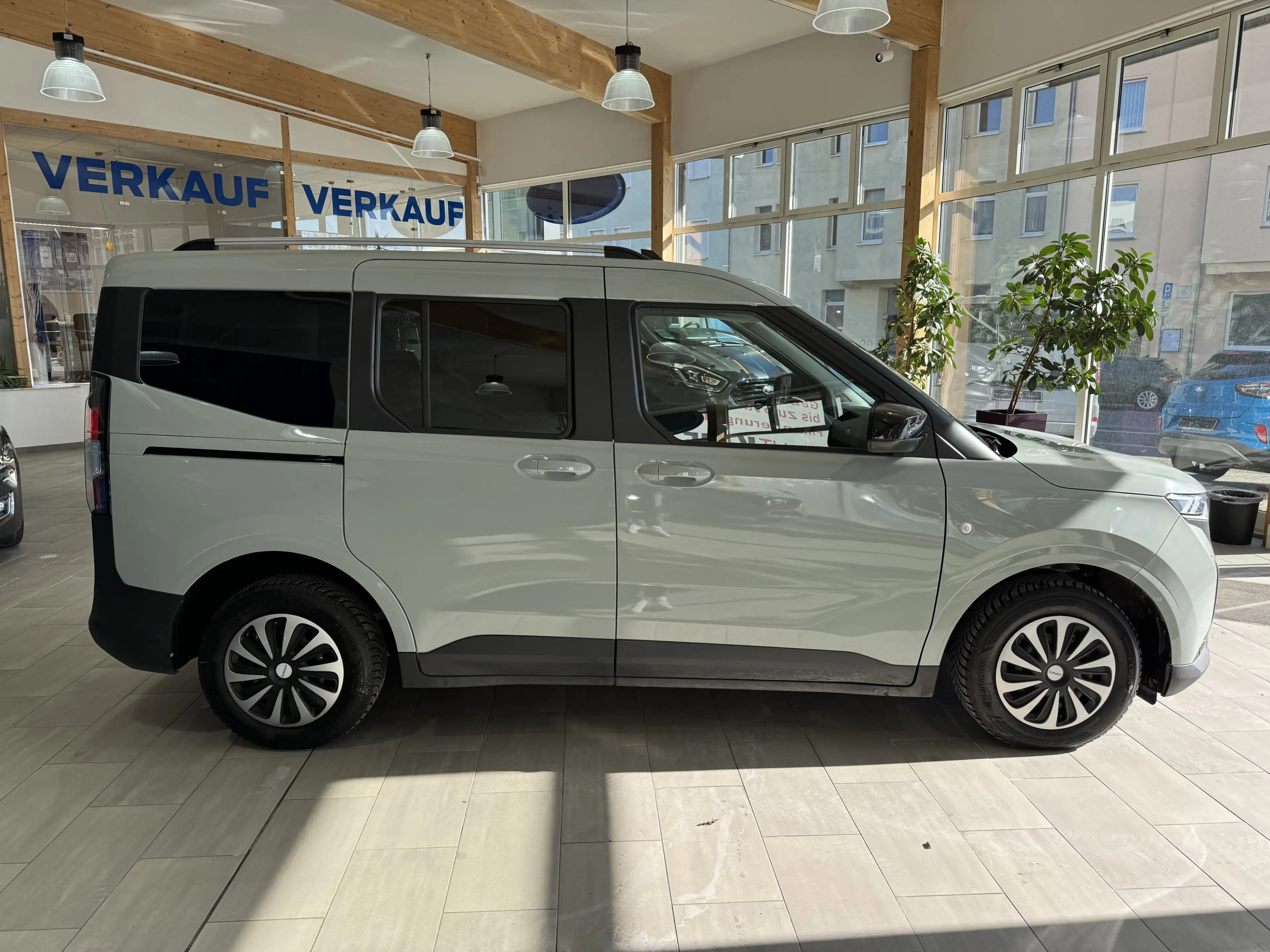 Ford Tourneo Courier Titanium Automatik / RFK — photo 5