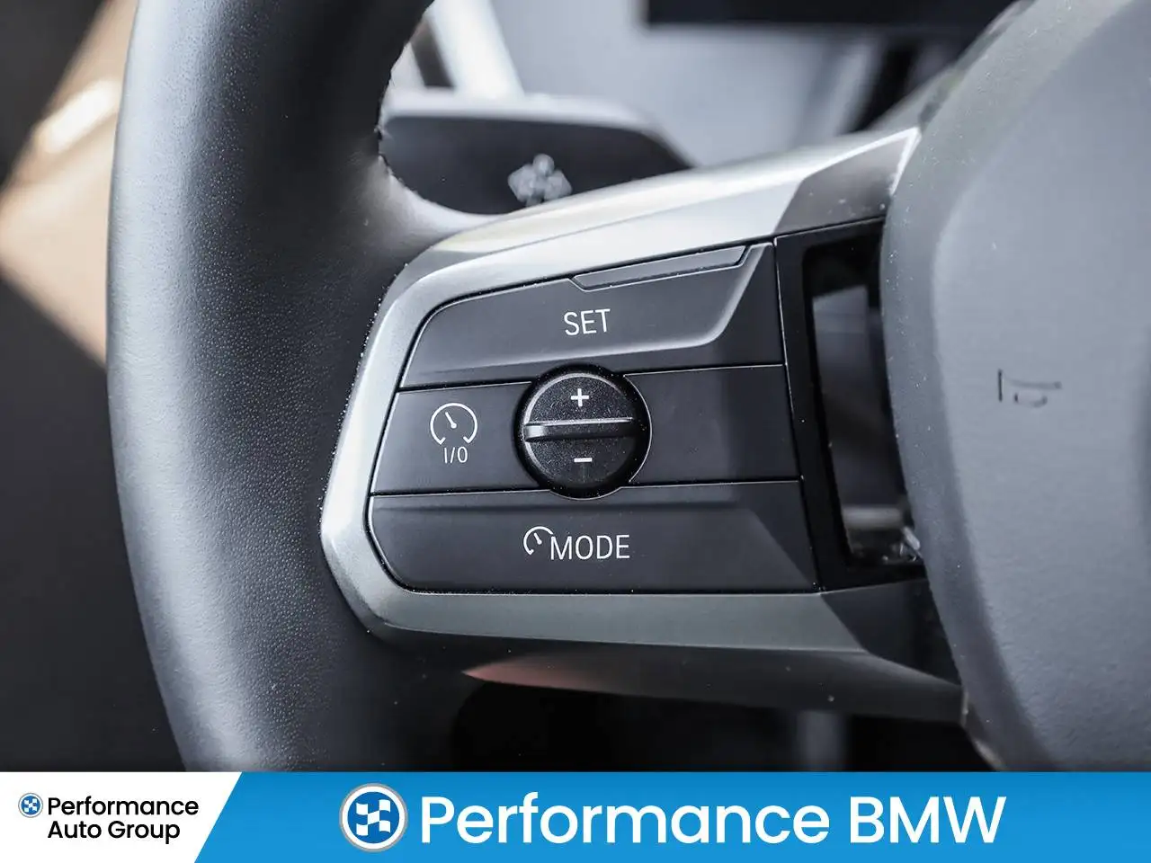 BMW iX photo BMW iX
