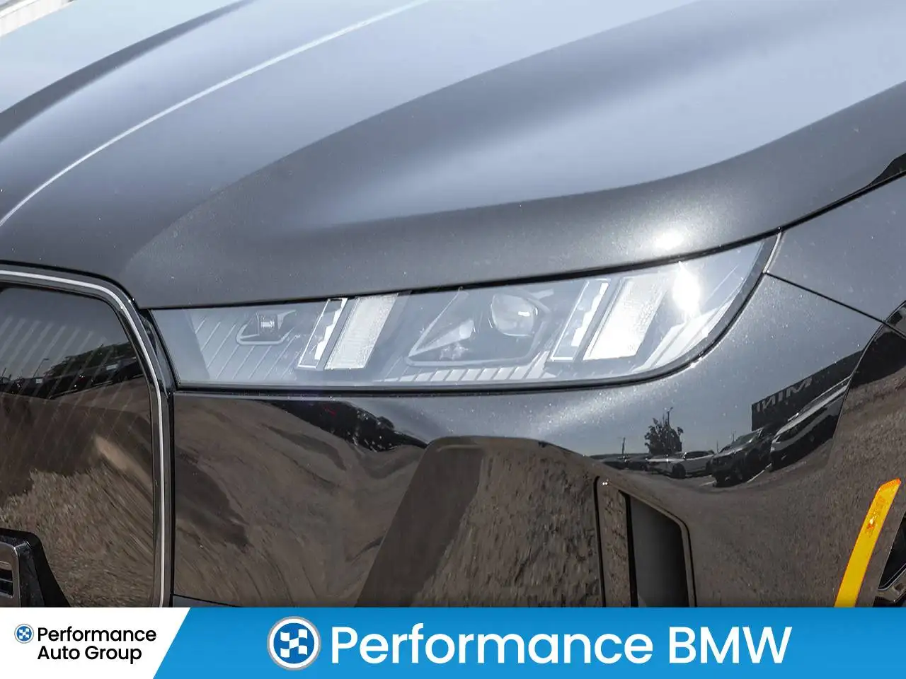 BMW iX photo BMW iX